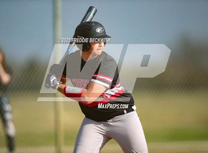 Thumbnail 3 in Trenton @ Collinsville photogallery.
