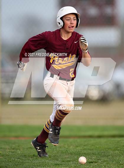 Thumbnail 2 in Trenton @ Collinsville photogallery.
