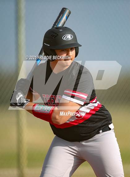Thumbnail 1 in Trenton @ Collinsville photogallery.