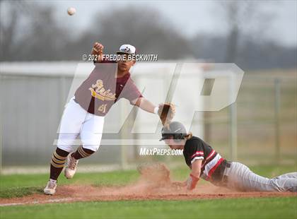 Thumbnail 1 in Trenton @ Collinsville photogallery.