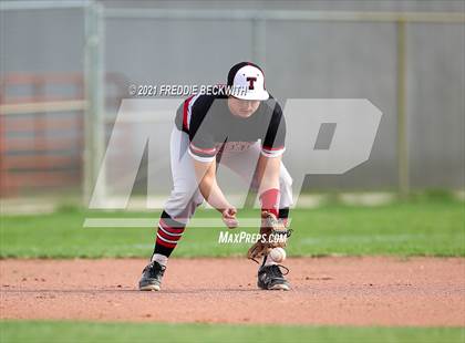 Thumbnail 2 in Trenton @ Collinsville photogallery.