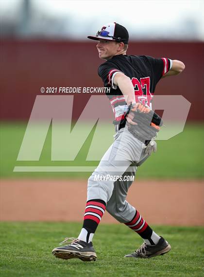 Thumbnail 3 in Trenton @ Collinsville photogallery.