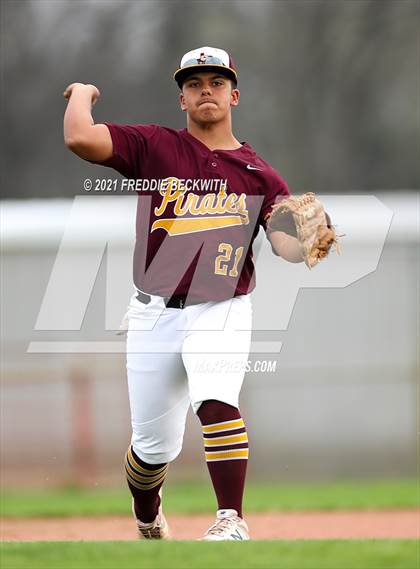 Thumbnail 2 in Trenton @ Collinsville photogallery.