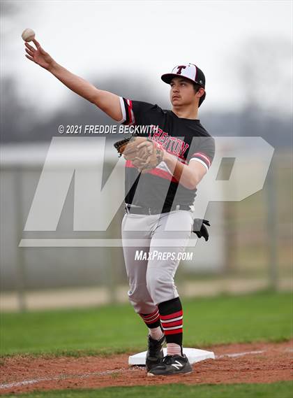 Thumbnail 2 in Trenton @ Collinsville photogallery.