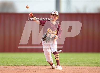 Thumbnail 3 in Trenton @ Collinsville photogallery.