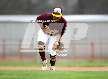 Thumbnail 2 in Trenton @ Collinsville photogallery.