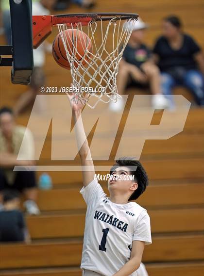 Thumbnail 2 in Hawaii Prep @ Waiakea photogallery.