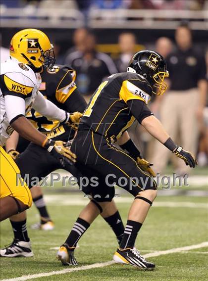 Thumbnail 1 in U.S. Army All-American Bowl  photogallery.