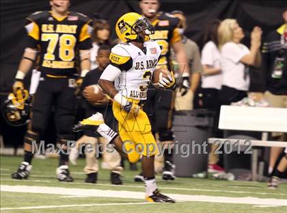Thumbnail 1 in U.S. Army All-American Bowl  photogallery.