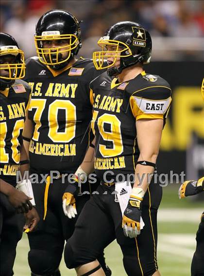 Thumbnail 1 in U.S. Army All-American Bowl  photogallery.