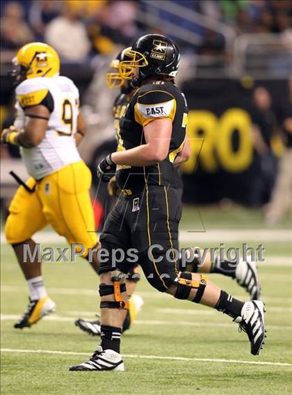 Thumbnail 1 in U.S. Army All-American Bowl  photogallery.