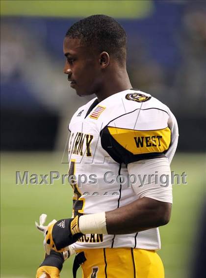 Thumbnail 2 in U.S. Army All-American Bowl  photogallery.