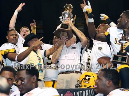 Thumbnail 3 in U.S. Army All-American Bowl  photogallery.