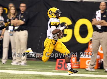 Thumbnail 2 in U.S. Army All-American Bowl  photogallery.