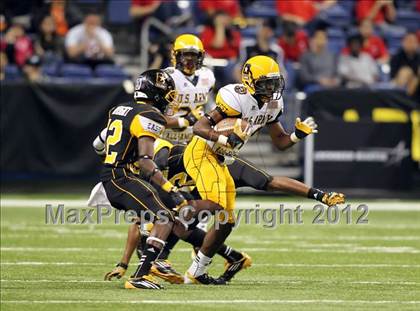 Thumbnail 2 in U.S. Army All-American Bowl  photogallery.