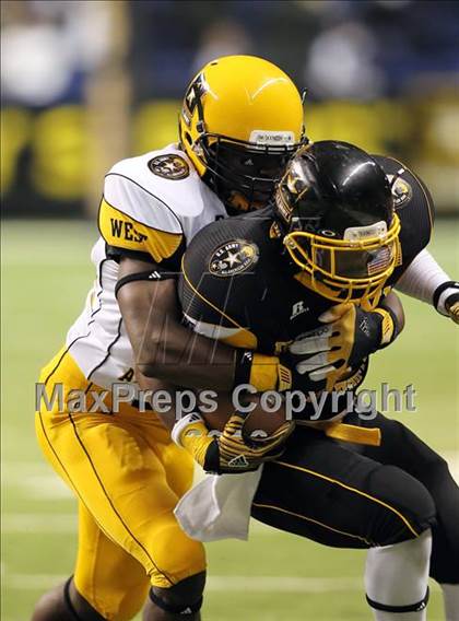 Thumbnail 3 in U.S. Army All-American Bowl  photogallery.