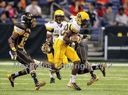 Thumbnail 1 in U.S. Army All-American Bowl  photogallery.