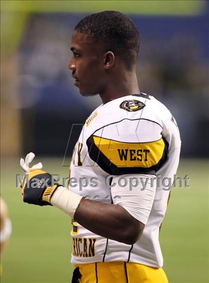 Thumbnail 1 in U.S. Army All-American Bowl  photogallery.