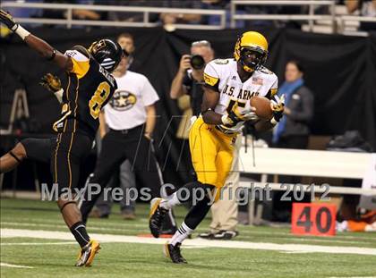 Thumbnail 1 in U.S. Army All-American Bowl  photogallery.