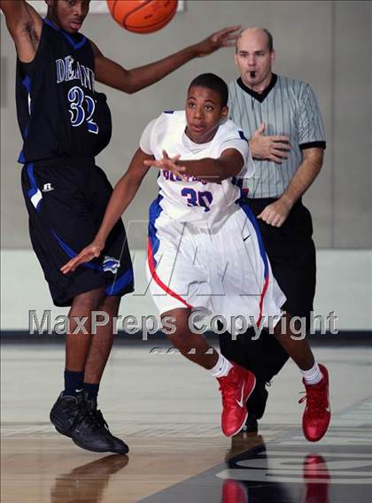 Thumbnail 1 in Dekaney vs Duncanville (McDonald's Texas Invitational) photogallery.