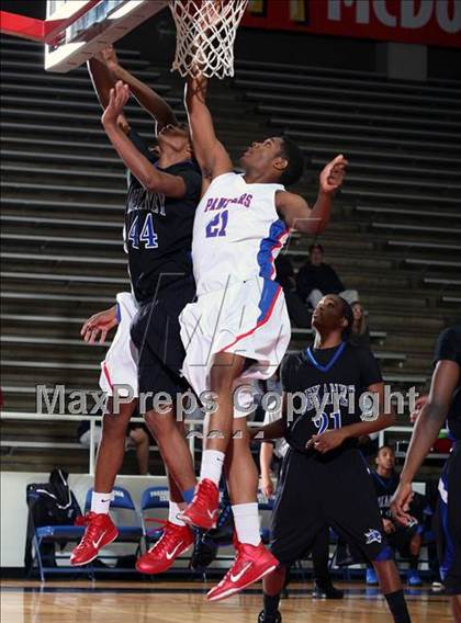Thumbnail 2 in Dekaney vs Duncanville (McDonald's Texas Invitational) photogallery.