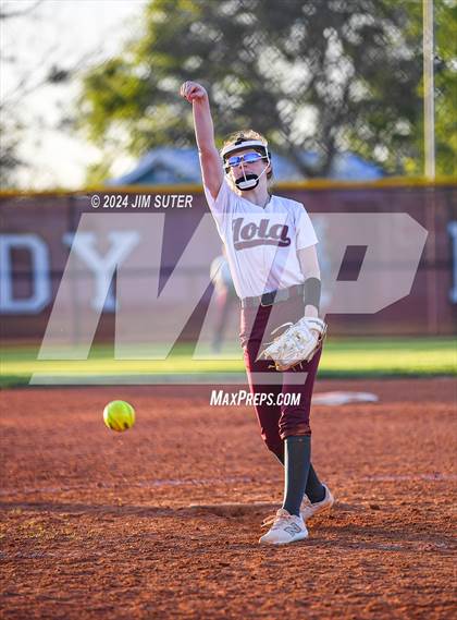 Thumbnail 1 in Iola vs Somerville photogallery.