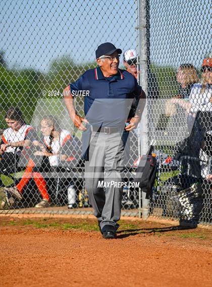 Thumbnail 1 in Iola vs Somerville photogallery.