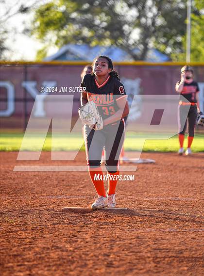 Thumbnail 1 in Iola vs Somerville photogallery.