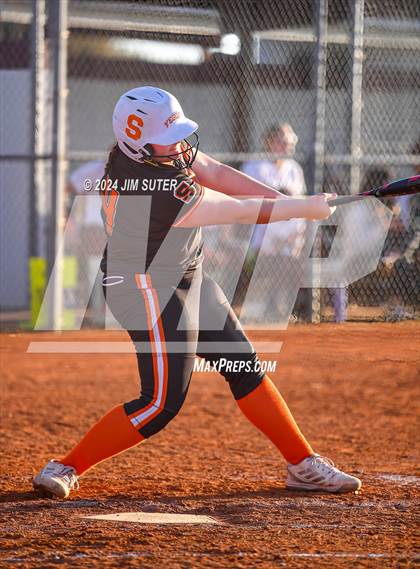 Thumbnail 3 in Iola vs Somerville photogallery.