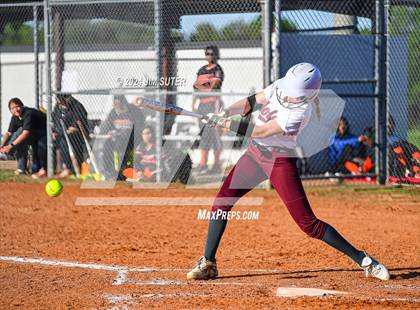 Thumbnail 1 in Iola vs Somerville photogallery.