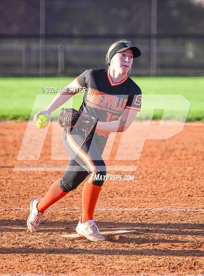 Thumbnail 2 in Iola vs Somerville photogallery.