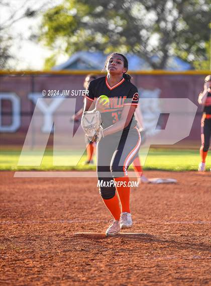 Thumbnail 3 in Iola vs Somerville photogallery.