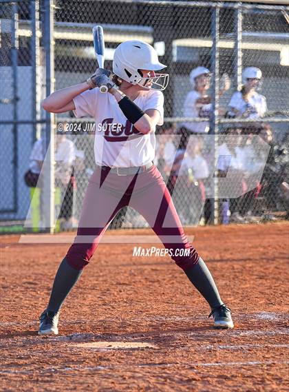 Thumbnail 3 in Iola vs Somerville photogallery.