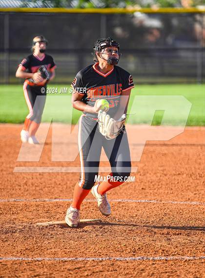 Thumbnail 1 in Iola vs Somerville photogallery.