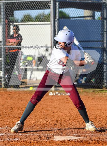 Thumbnail 2 in Iola vs Somerville photogallery.
