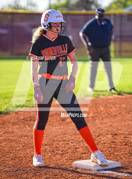 Thumbnail 1 in Iola vs Somerville photogallery.