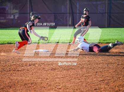 Thumbnail 2 in Iola vs Somerville photogallery.