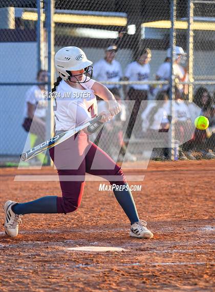 Thumbnail 3 in Iola vs Somerville photogallery.