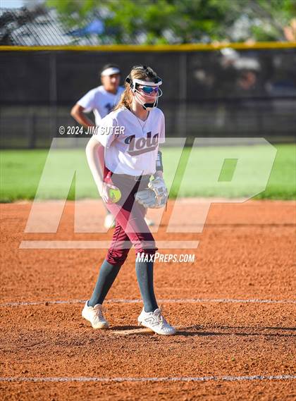 Thumbnail 2 in Iola vs Somerville photogallery.