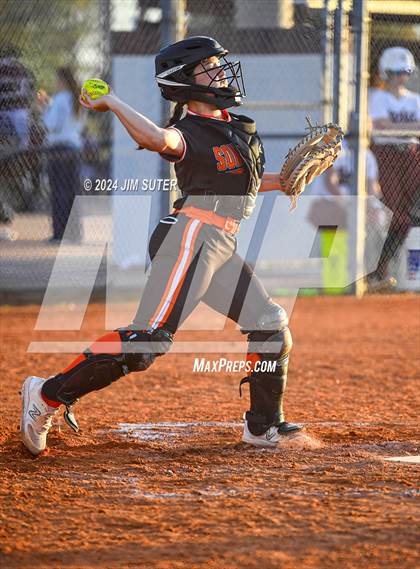 Thumbnail 3 in Iola vs Somerville photogallery.