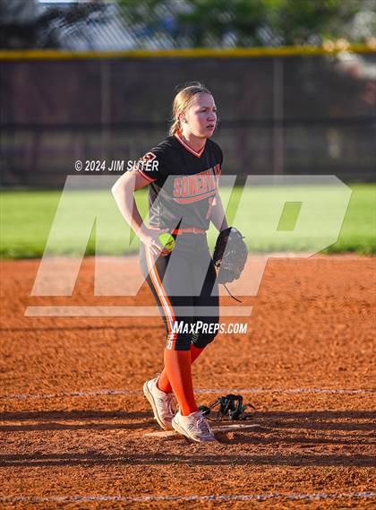 Thumbnail 1 in Iola vs Somerville photogallery.