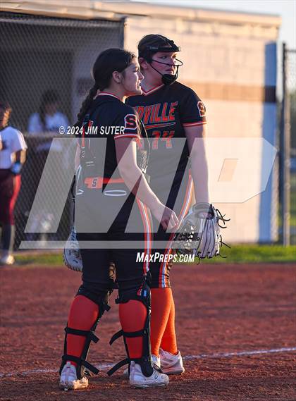 Thumbnail 1 in Iola vs Somerville photogallery.