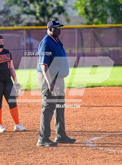 Thumbnail 3 in Iola vs Somerville photogallery.