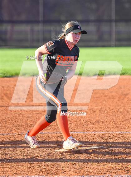 Thumbnail 3 in Iola vs Somerville photogallery.