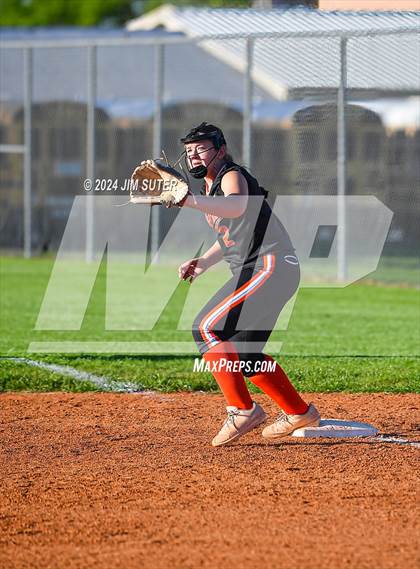 Thumbnail 1 in Iola vs Somerville photogallery.