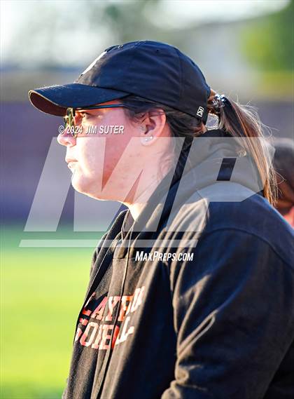 Thumbnail 3 in Iola vs Somerville photogallery.
