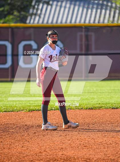 Thumbnail 1 in Iola vs Somerville photogallery.