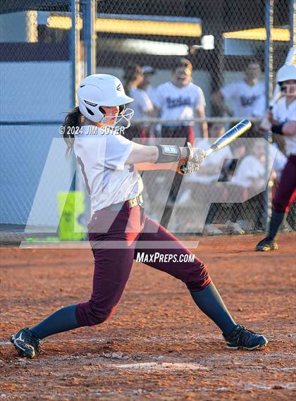 Thumbnail 2 in Iola vs Somerville photogallery.
