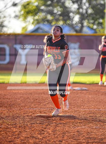 Thumbnail 2 in Iola vs Somerville photogallery.