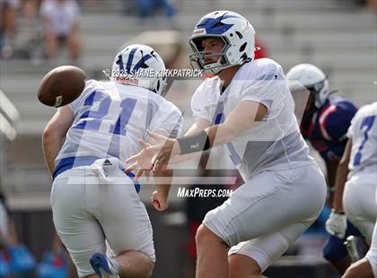 Thumbnail 2 in Quinlin Ford Vs Life Waxahachie(Varsity Scrimmage) photogallery.